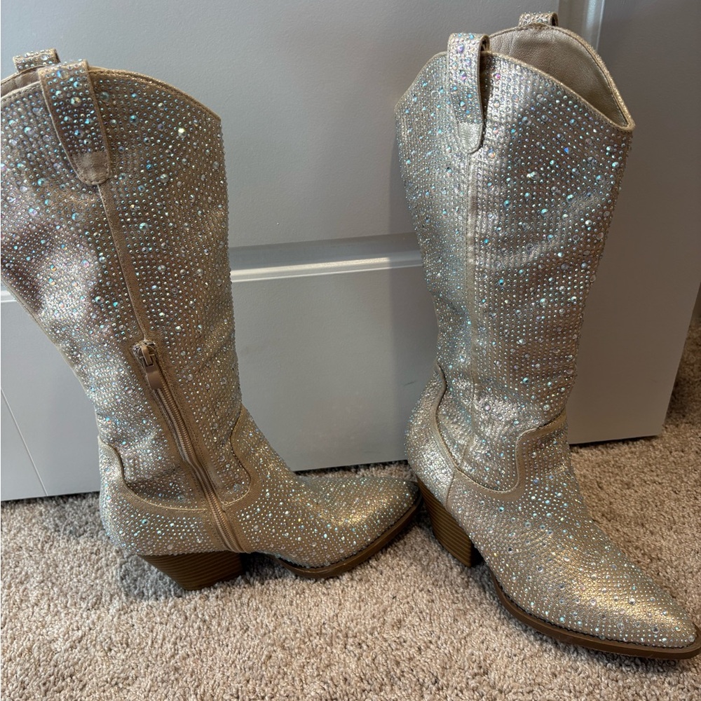 Sparkling Silver Women's Boots